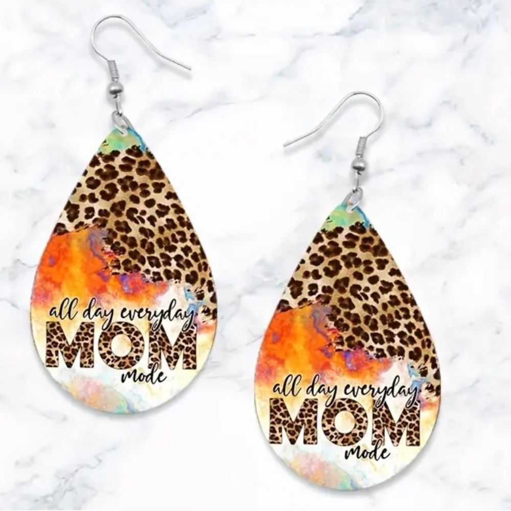 💕5/$18 Mom Wooden Teardrop Leopard Print Earrings